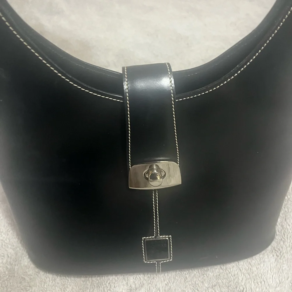 Vintage Dooney & Bourke Black Leather Shoulder Bag with Silver Hardware - Picture 1 of 8